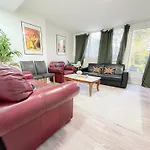 Cosy 3 Bedroom 3 Bathroom Flat With Private Garden- Maida Vale, Near Paddington