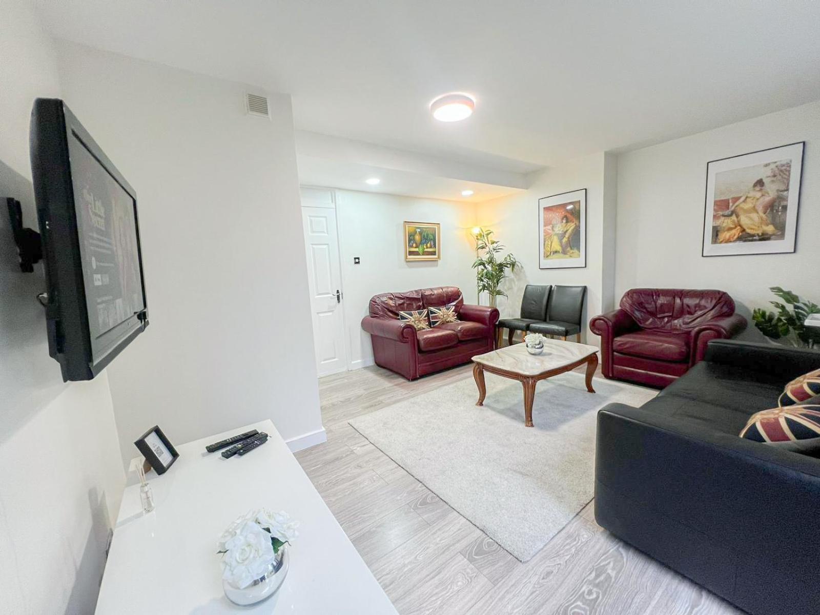Cosy 3 Bedroom 3 Bathroom Flat With Private Garden- Maida Vale, Near Paddington * London